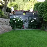 Mari Вилла Дервио