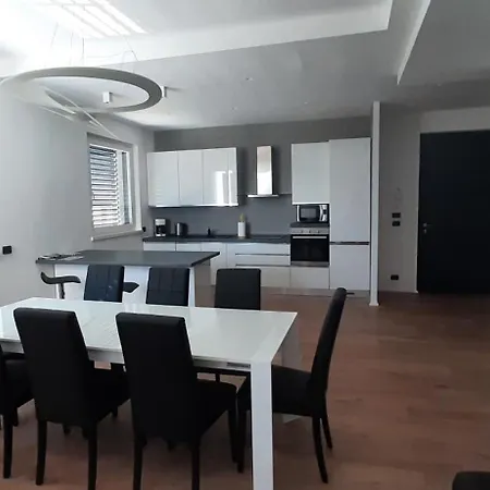 Mari * デルヴィオ